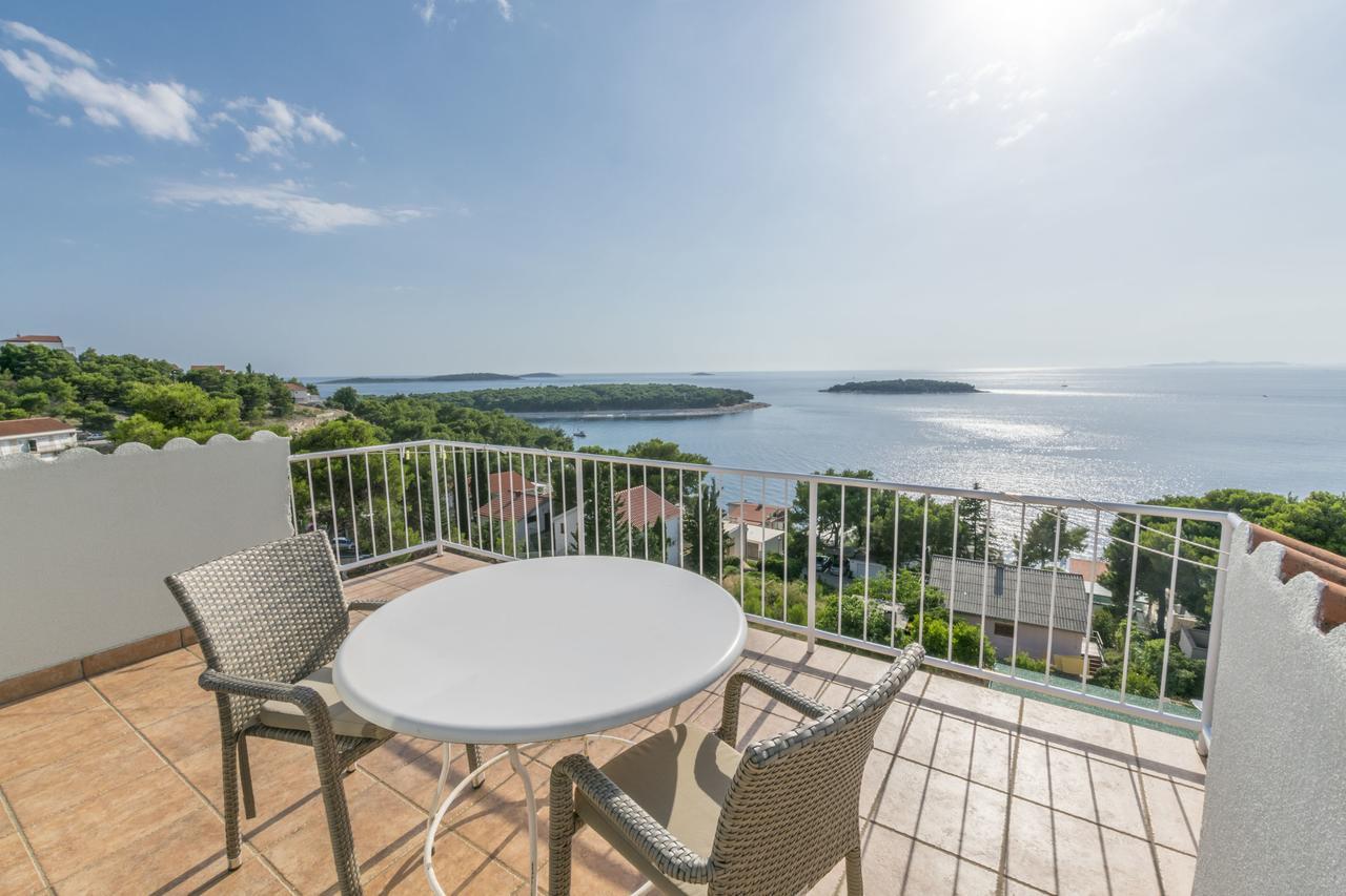 Apartments Jere Stipe Примоштен Экстерьер фото